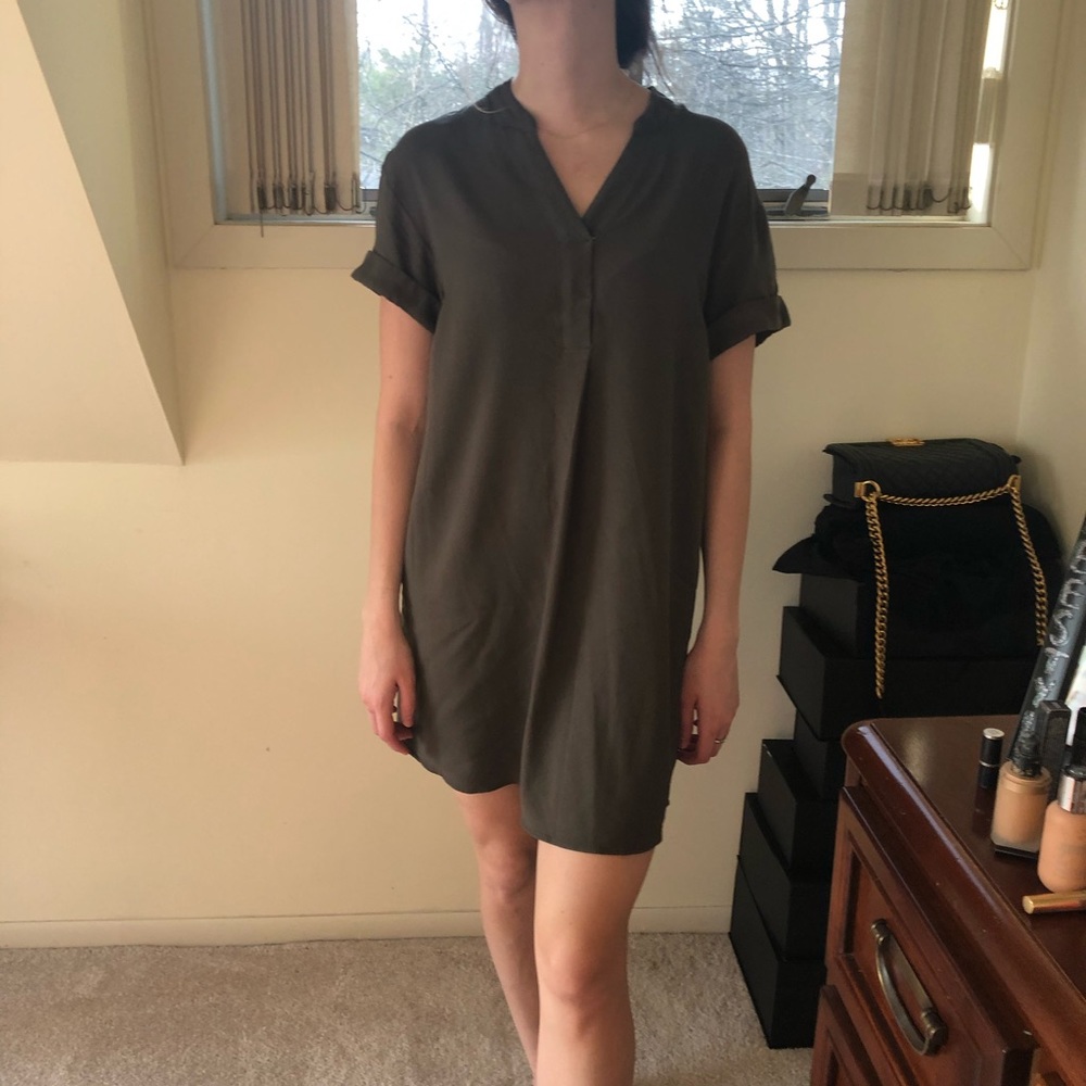 H&M Dress - Picture 2 of 8